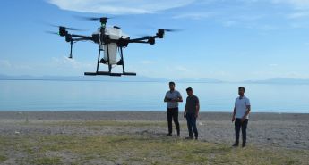 Adilcevaz’da drone ile sivrisinek ve haşerelerle mücadele